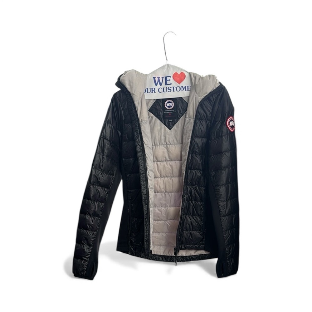 Canada Goose Women’s Black Puffer Jacket - Picture 2 of 8